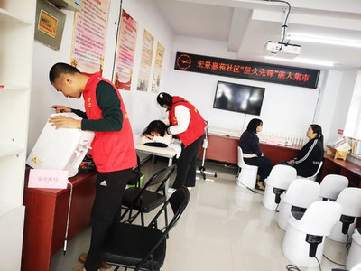 宏景嘉苑社区 举办能人集市，为群众幸福“加码”